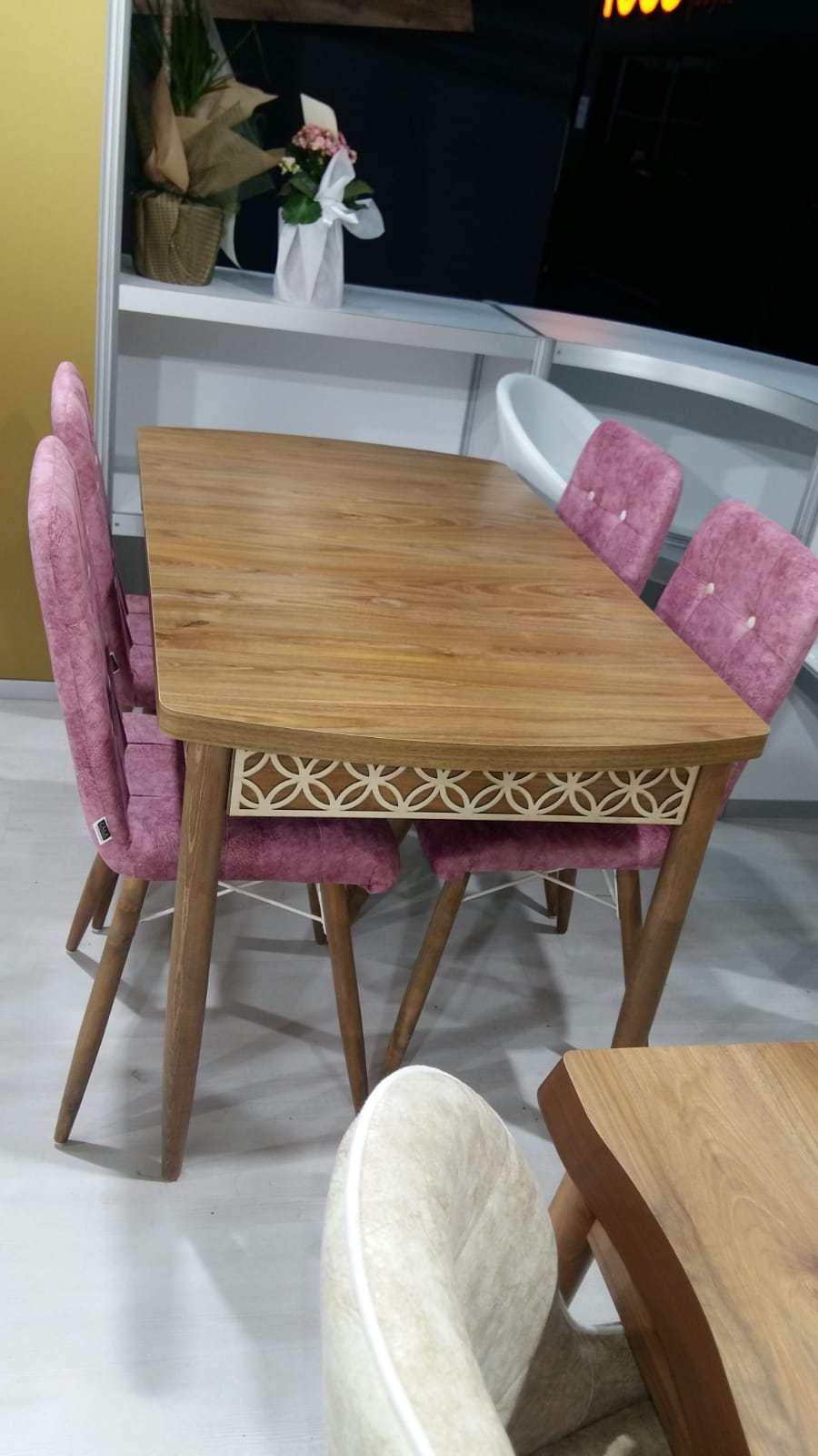 Cala Masa Sandalye Koksal Serbez Istanbul Mobilya Fuari