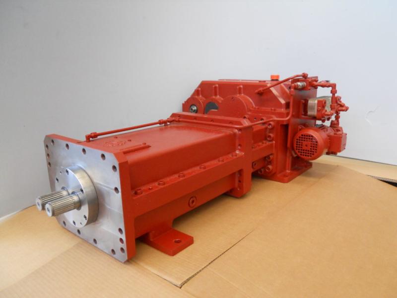Gearboxes for counter-rotating parallel twin-screw extruders