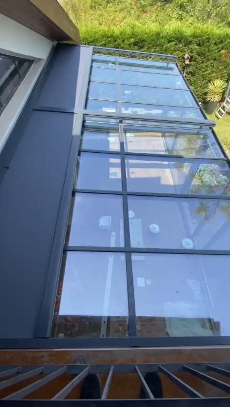 CEILING ZIP