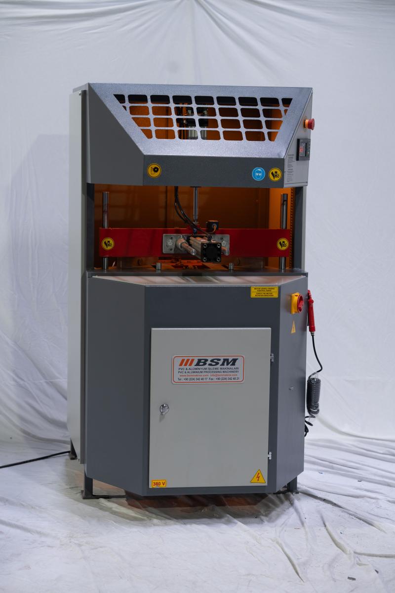 KÖŞE TEMİZLEME MAKİNASI