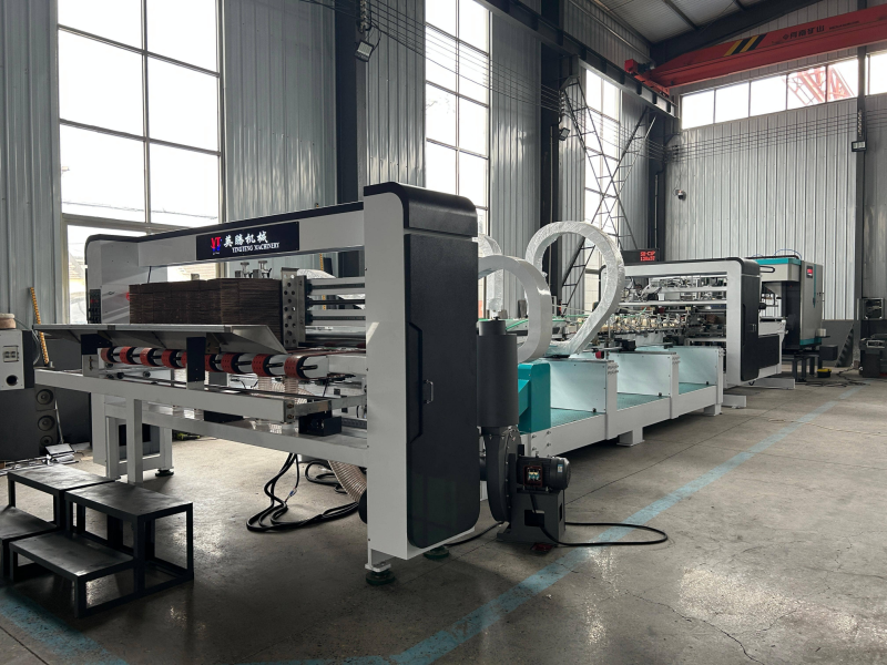 Tam otomatik karton  yapıştırma makinesi