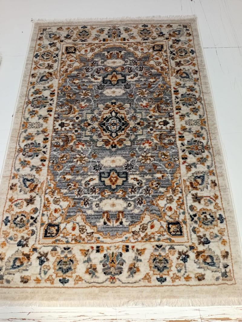 POLYPROBLEN & POLYESTER MACHINE MADE CARPET