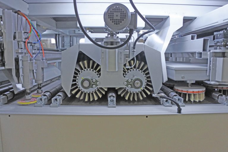 KR YZM 1300 YÜZEY ZIMPARA MAKİNESİ