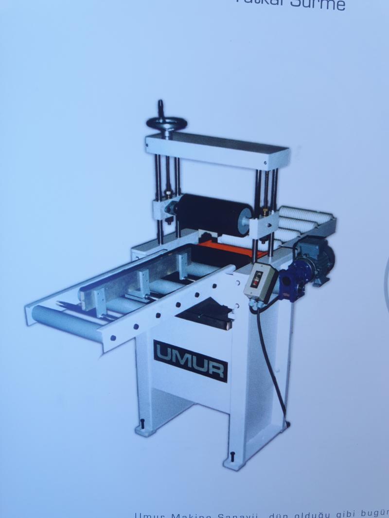 UTSP 300 GLUING MACHINE