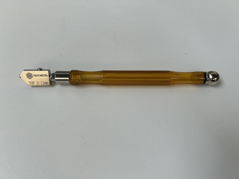 Glass cutter
