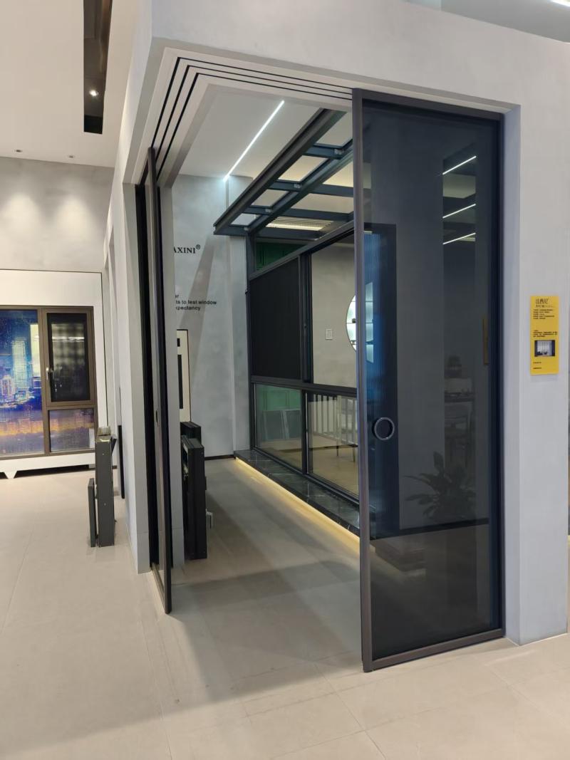 Trackless sliding door