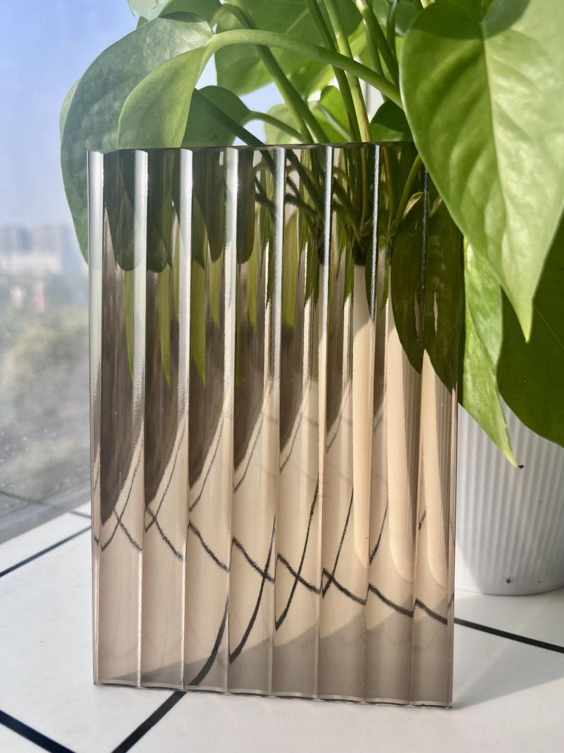 bronze tinted moru glass