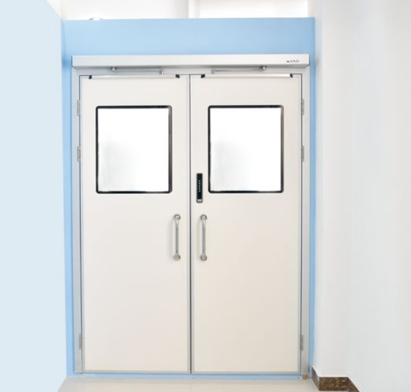 Automatic sliding door