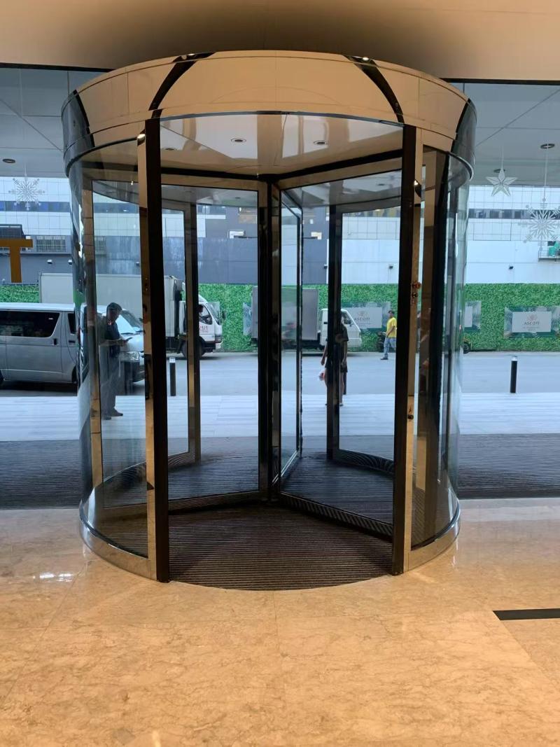 three wings revolving door