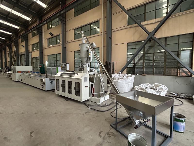 WPC Decking Yapma Makinesi