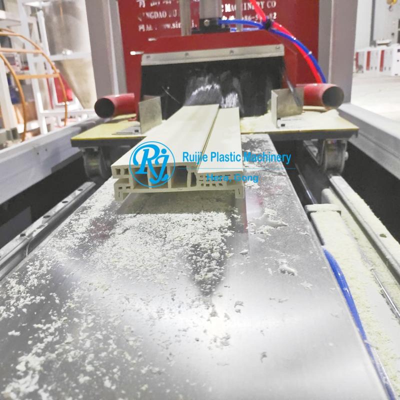 WPC kapı çerçevesi makinesi