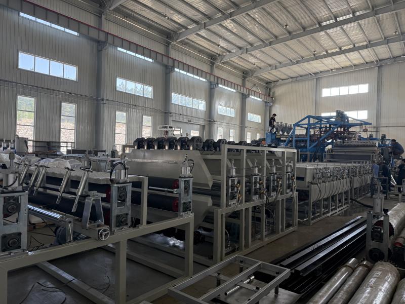 400/600kg Plastik bal peteği levha üretim hattı