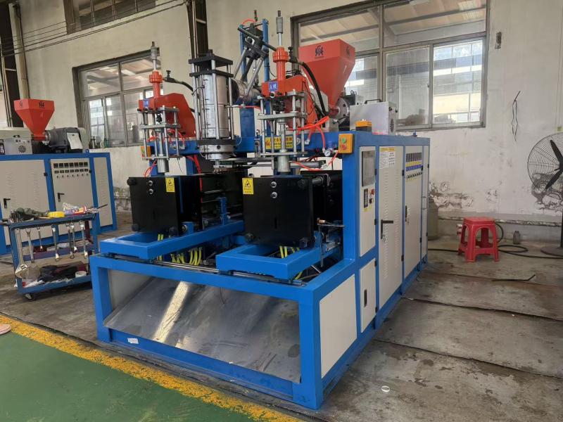 Yarı Otomatik Elektrikli Şişirme Kalıplama Makinesi