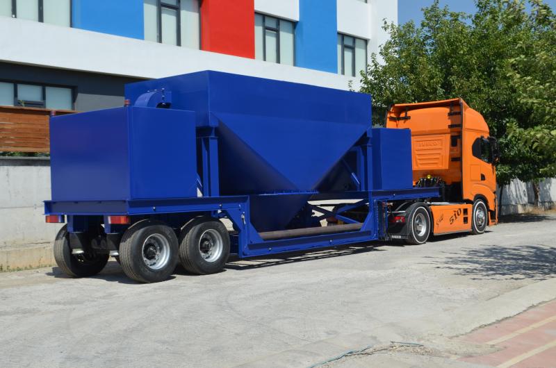 Mobile water treatment plants