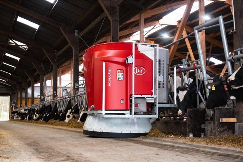 Otomatik Yemleme Robotu