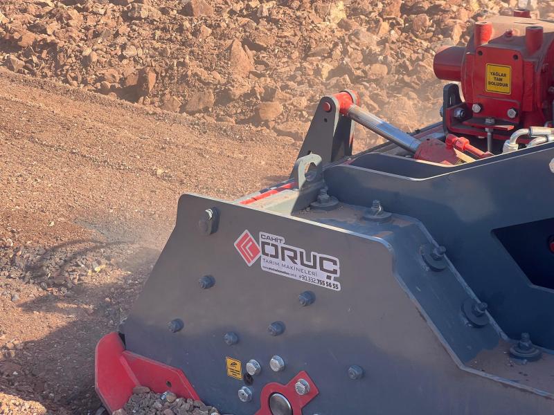 TAŞ KIRMA MAKİNASI