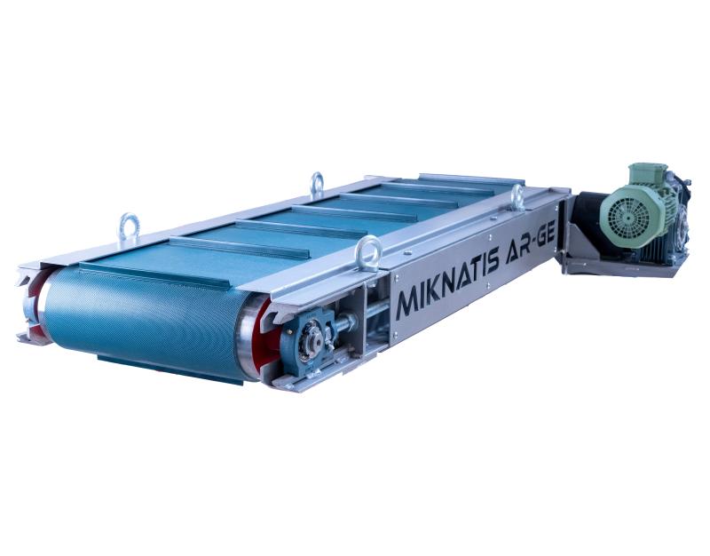 Auto Cleaning Magnetic Plate