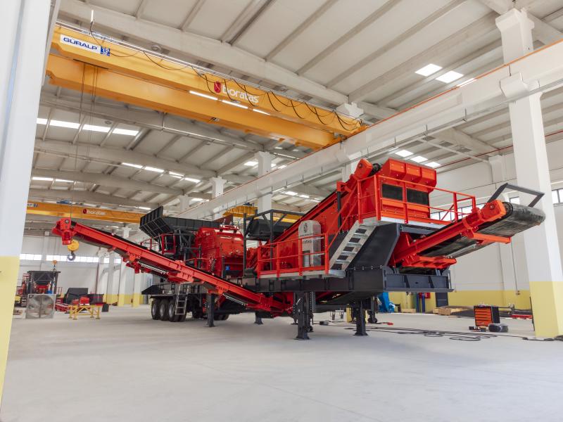 BLK02-E Semi-Mobil DARBELİ KIRICI VE Elek