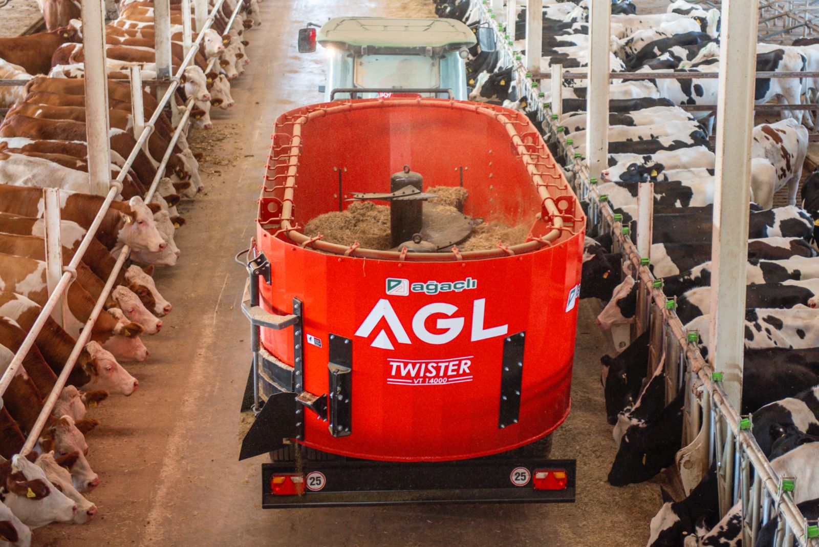 YEM KARMA MAKİNESİ