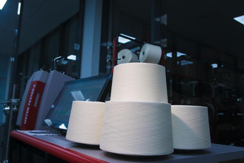 Open-end 100% cotton weaving yarn (6/1 8/1 10/1 12/1)