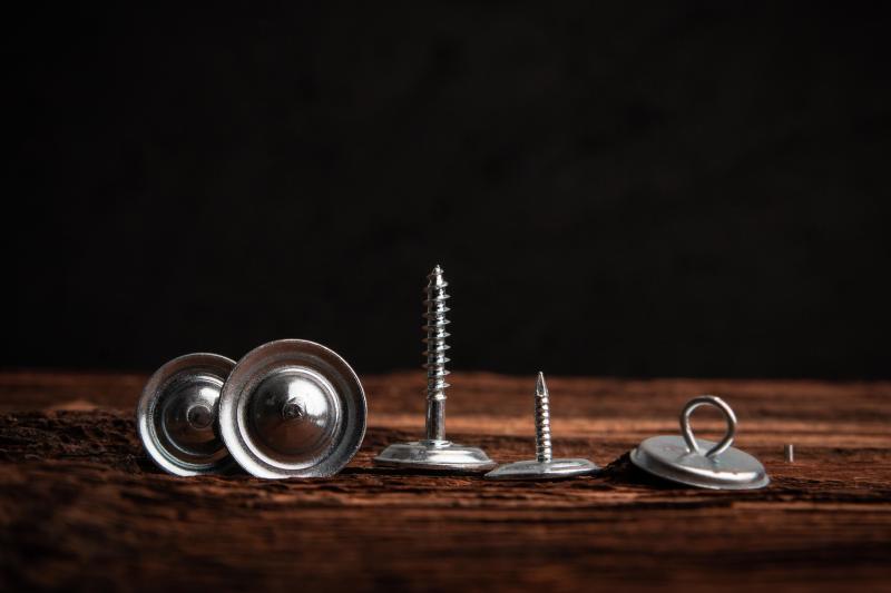 BUTTONS AND CAPSULES