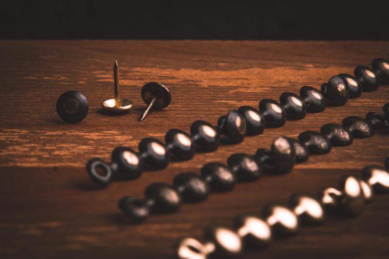 NAIL HEAD TRIMS