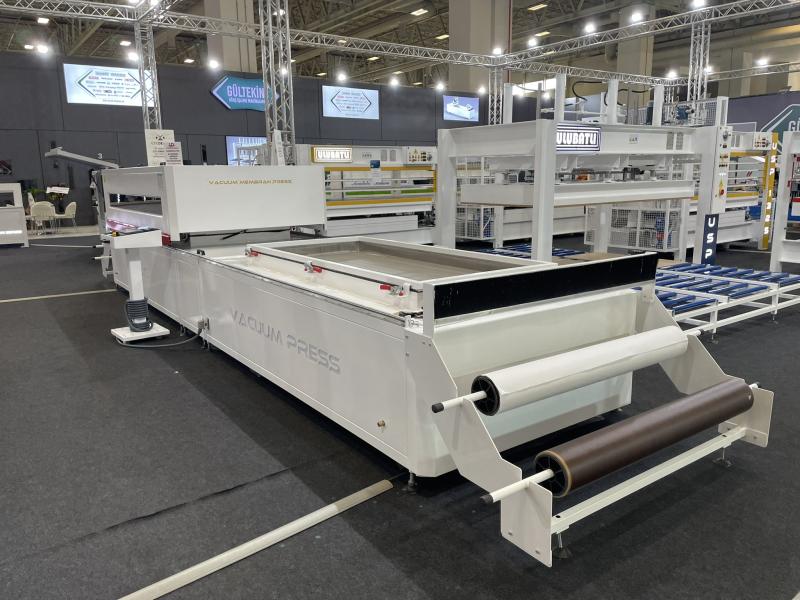 VAKUM PRES VE TUTKAL SÜRME MAKİNALARI