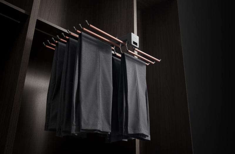 Soft-close pull-out trouser rack