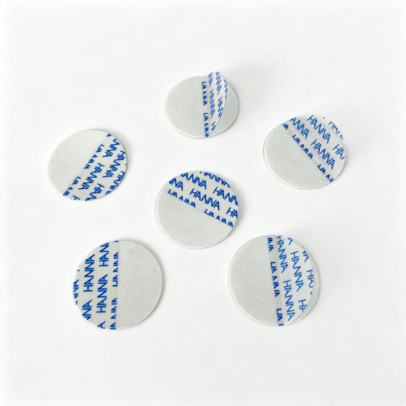 Half moon seal liner