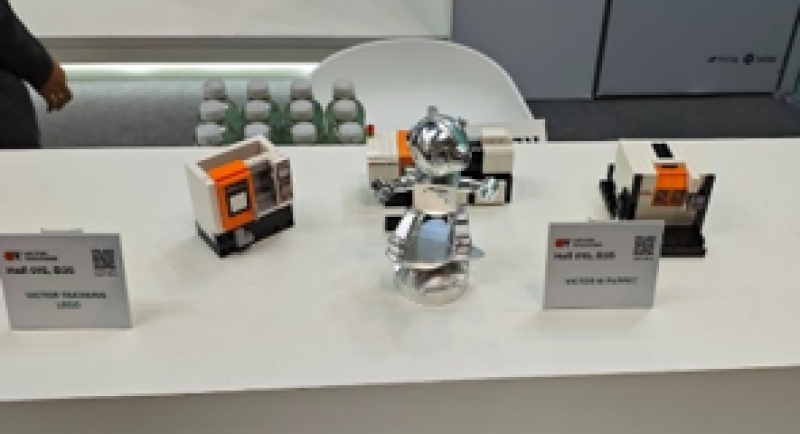 Victor AI Puppet / Victor Taichung Lego (Victor Taichung Machinery Works Co., Ltd)