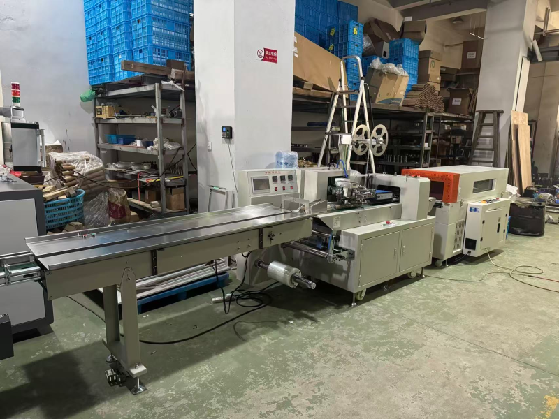 shrink film paketleme makinesi