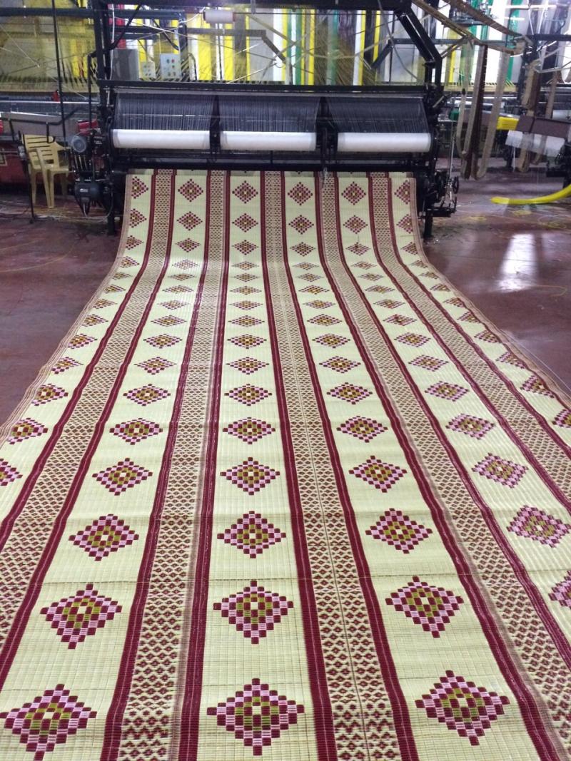 PLASTIC MAT