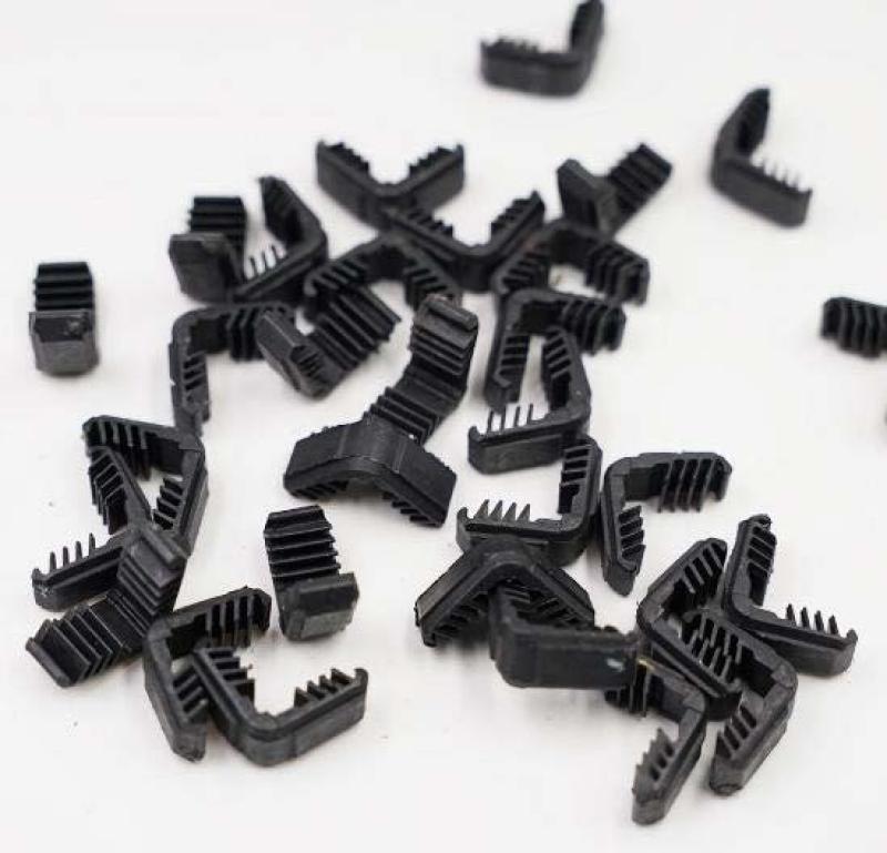Köşe Bağlantı Parçası (Plastik ve Metal)